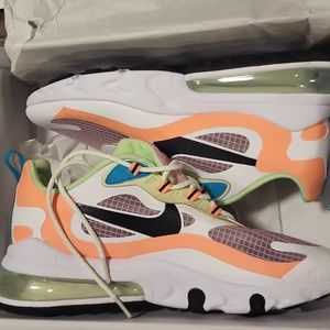 Nike Air Max 270 React SE Light Arctic Pink and Black